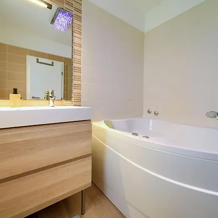 Seafront Stasic Apartamento *